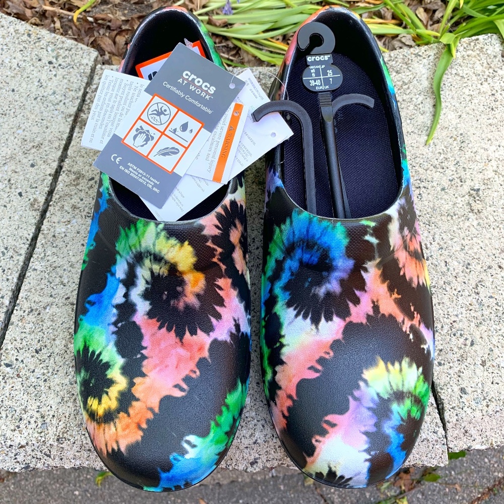 NWT CROCS Tie Dyed Neria Pro II Clog Shoes Slip-On US 9 / EUR 39-40 Women